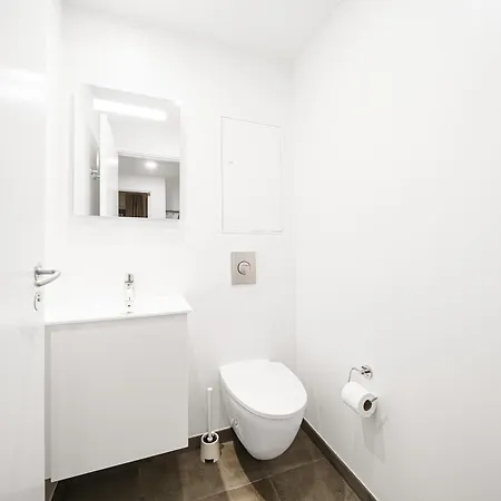 Beautiful 2-bed Wbalcony In North Harbour Lejlighed